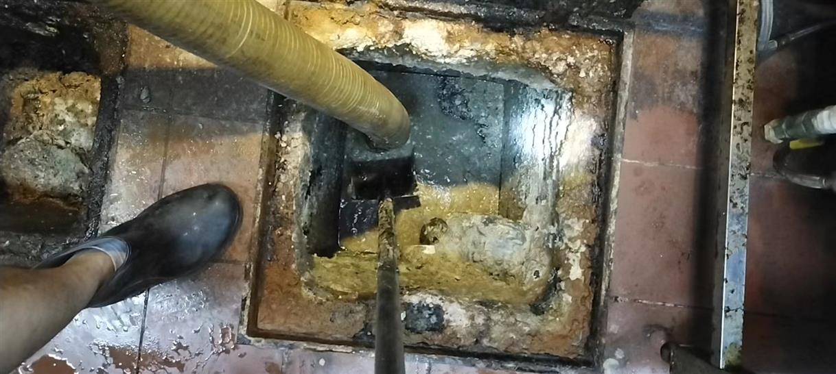 什玲镇化油池清理-污水池清掏